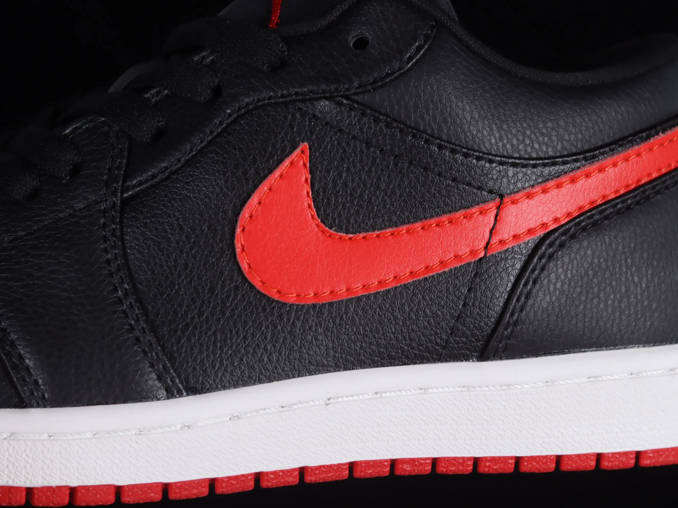 All categories Air Jordan Jordan series basketball shoes Air Jordan 1 Low Z version Air Jordan 1 Low "Black And Red" AJ1 Joe 1 black and red low-top basketball shoes DC0774-061